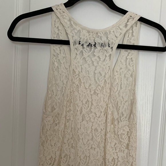 Aritzia Wilfred Cream Lace Racerback tank top - Picture 3 of 5